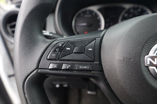 2024 Nissan Kicks S Xtronic CVT