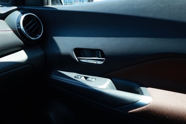 2021 Nissan Kicks SR Xtronic CVT