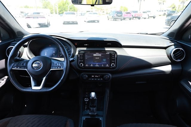 2021 Nissan Kicks SR Xtronic CVT