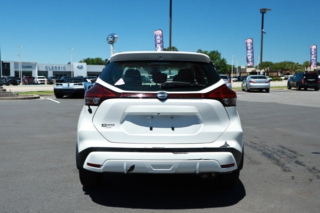 2021 Nissan Kicks SR Xtronic CVT