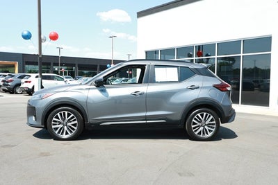 2024 Nissan Kicks SR Xtronic CVT