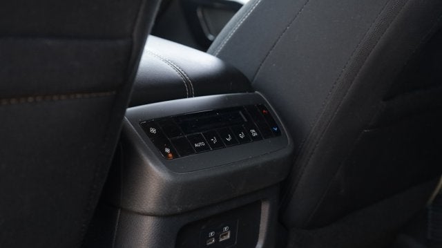 2024 Nissan Pathfinder SV FWD