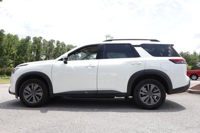 2024 Nissan Pathfinder SV FWD