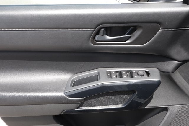 2024 Nissan Pathfinder SV FWD