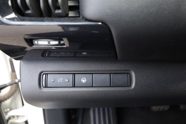 2024 Nissan Pathfinder SV FWD