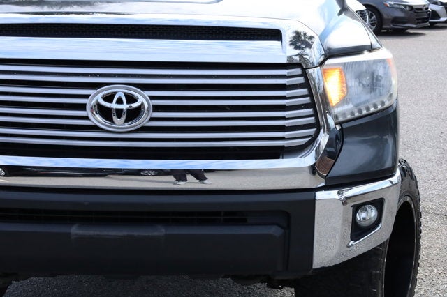 2016 Toyota Tundra SR5 5.7L V8