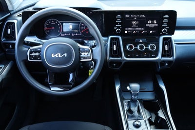 2023 Kia Sorento LX