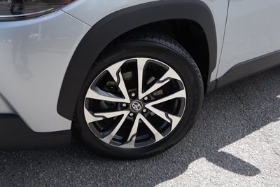 2023 Toyota Corolla Cross XLE