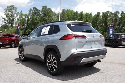 2023 Toyota Corolla Cross XLE