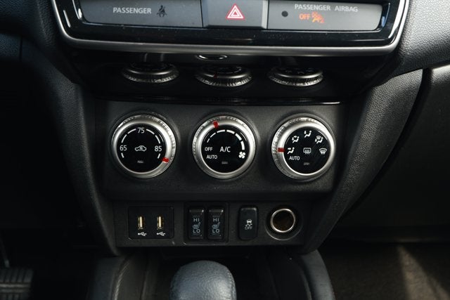 2024 Mitsubishi Outlander Sport SE