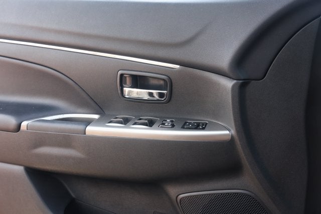 2024 Mitsubishi Outlander Sport SE