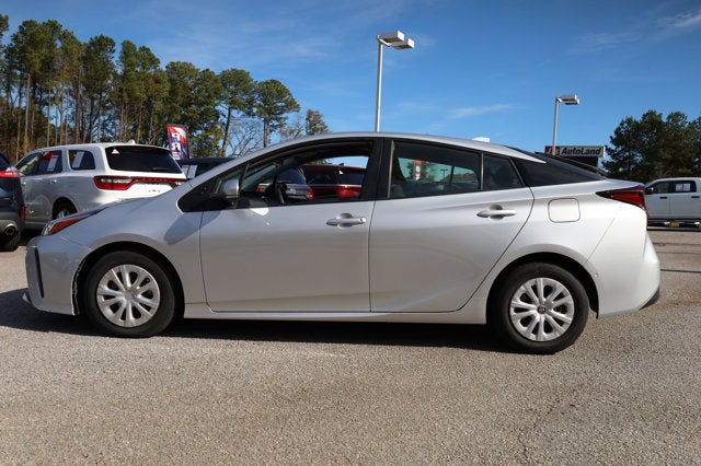 2022 Toyota Prius LE