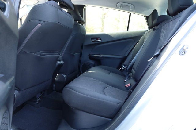 2022 Toyota Prius LE