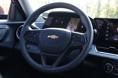 2025 Chevrolet Trax FWD LT