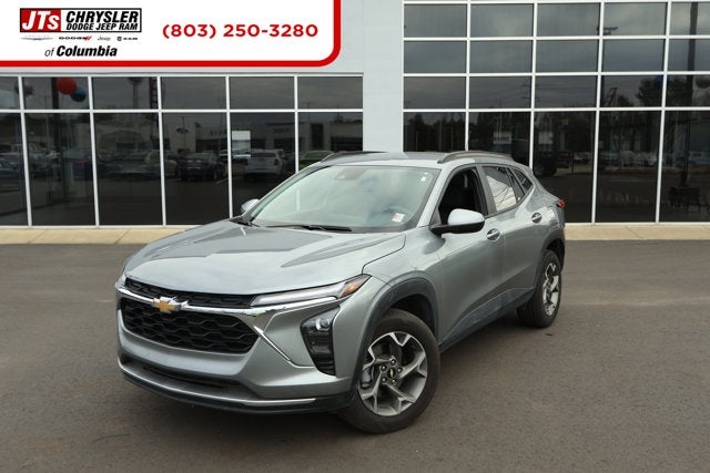 2025 Chevrolet Trax FWD LT