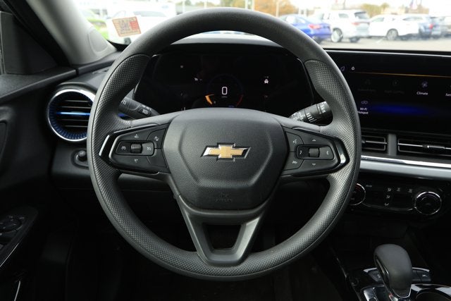 2025 Chevrolet Trax FWD LT