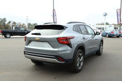 2025 Chevrolet Trax FWD LT