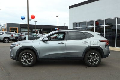 2025 Chevrolet Trax FWD LT