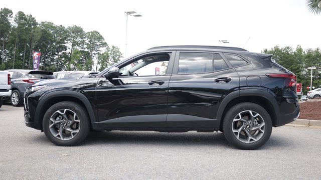 2025 Chevrolet Trax FWD LT