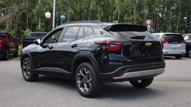 2025 Chevrolet Trax FWD LT
