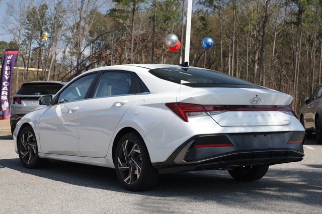 2024 Hyundai Elantra Limited