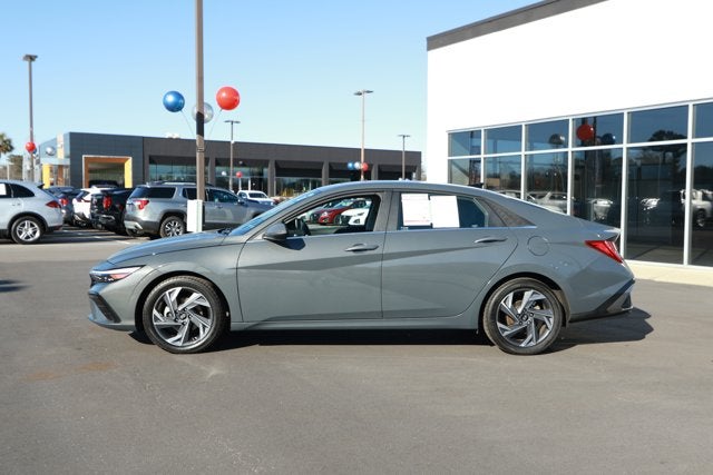 2025 Hyundai Elantra Limited