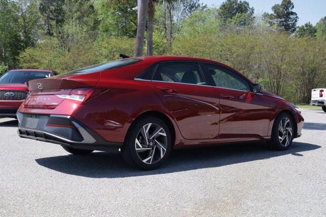 2025 Hyundai Elantra Limited
