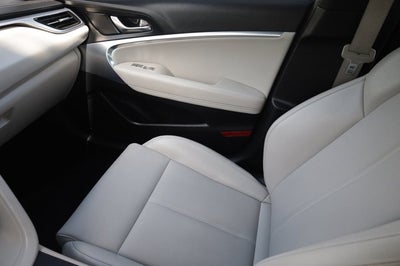 2024 Genesis G70 2.5T RWD
