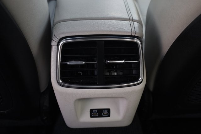 2024 Genesis G70 2.5T RWD