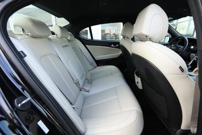 2025 Genesis G70 2.5T RWD