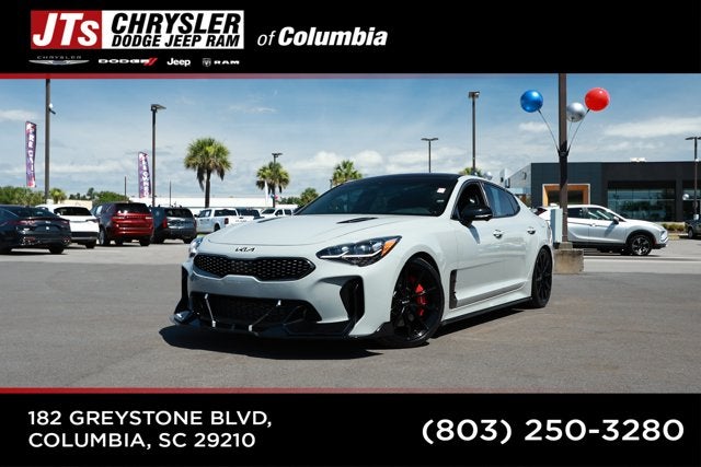 2023 Kia Stinger GT2's photo