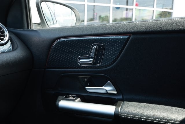 2025 Mercedes-Benz GLA 250 4MATIC®