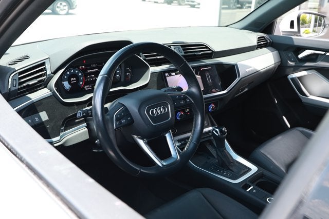 2024 Audi Q3 Premium 45 TFSI S line quattro Tiptronic