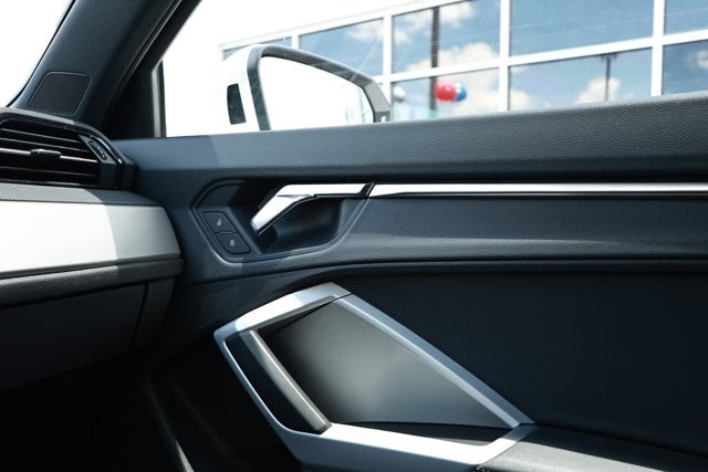 2024 Audi Q3 Premium 45 TFSI S line quattro Tiptronic