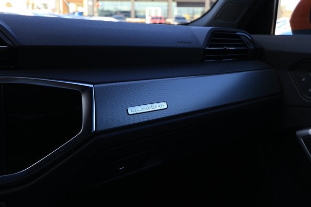 2024 Audi Q3 Premium 45 TFSI S line quattro Tiptronic