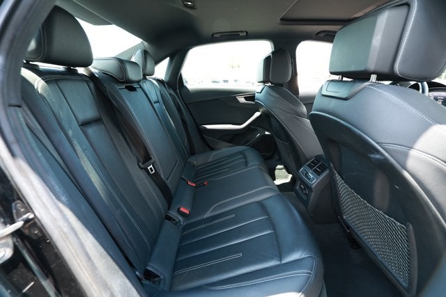 2024 Audi A4 Premium Plus 45 TFSI S line quattro S tronic