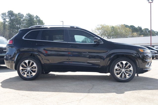 2019 Jeep Cherokee Overland