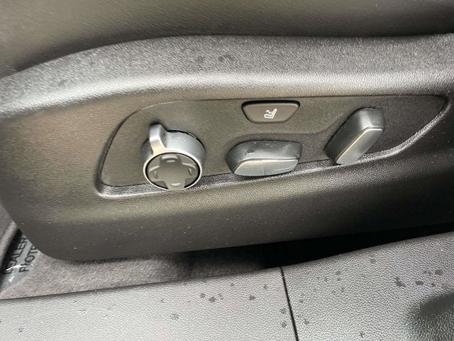 2024 Cadillac XT4 FWD Premium Luxury