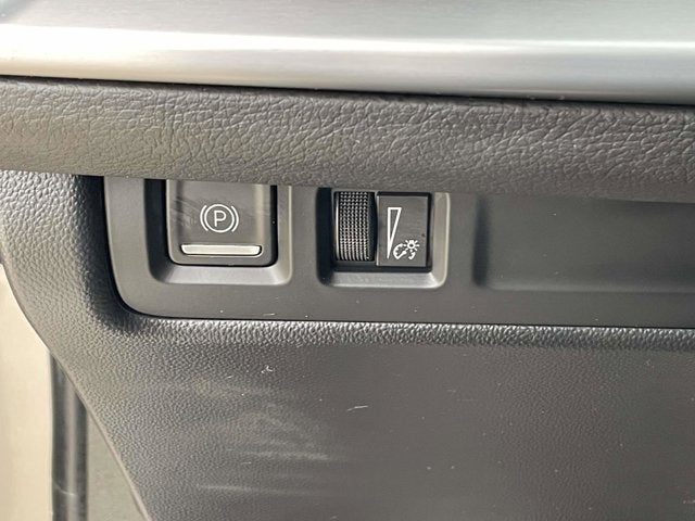 2024 Cadillac XT4 FWD Premium Luxury