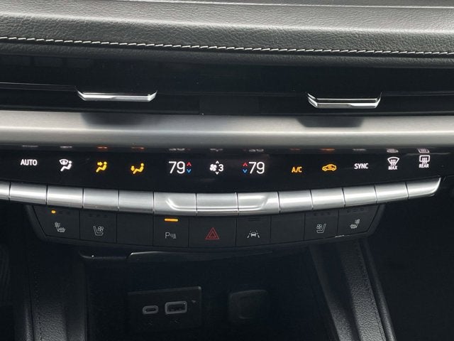 2024 Cadillac XT4 FWD Premium Luxury