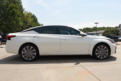 2024 Nissan Altima 2.5 SL