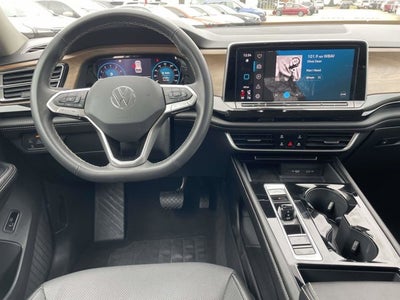 2024 Volkswagen Atlas 2.0T SE w/Technology