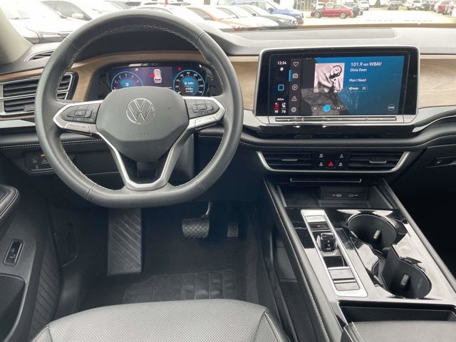 2024 Volkswagen Atlas 2.0T SE w/Technology