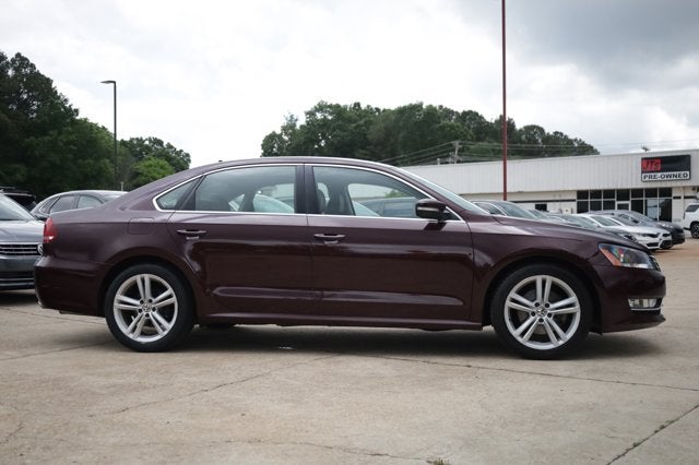 2013 Volkswagen Passat SE w/Sunroof