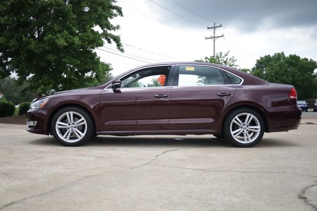 2013 Volkswagen Passat SE w/Sunroof