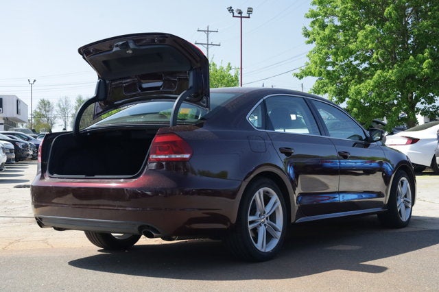 2013 Volkswagen Passat SE w/Sunroof