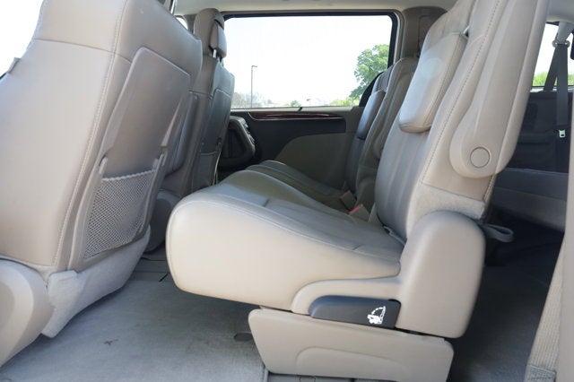 2013 Chrysler Town & Country Limited