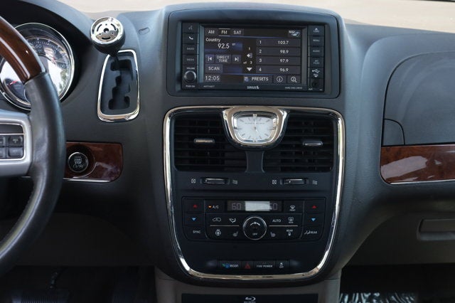 2013 Chrysler Town & Country Limited