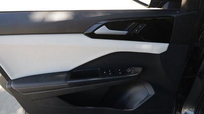 2025 Volkswagen Taos S