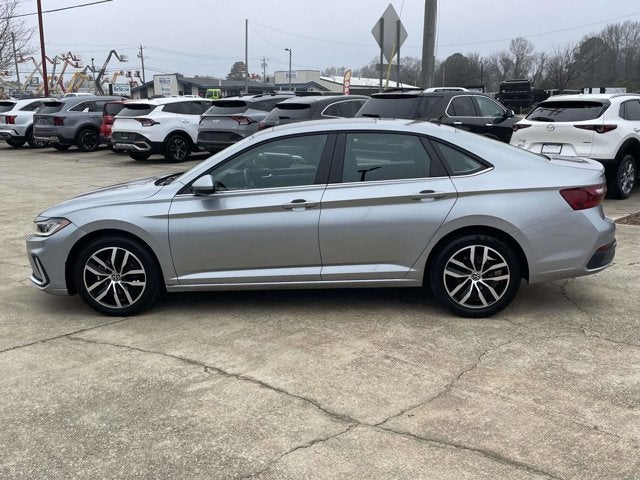 2025 Volkswagen Jetta SE